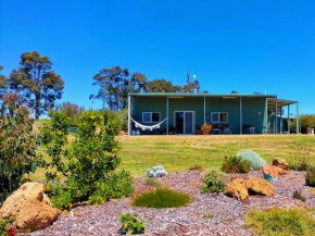 2 bedroom farm stay in Metricup at Qwack's Farm